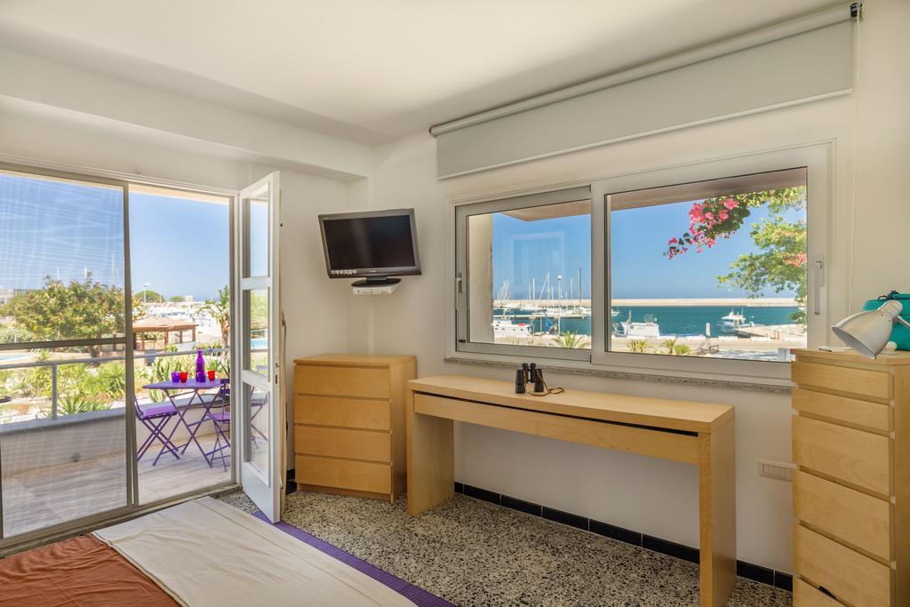 Hotel Residence Hibiscus La Caletta Exterior photo